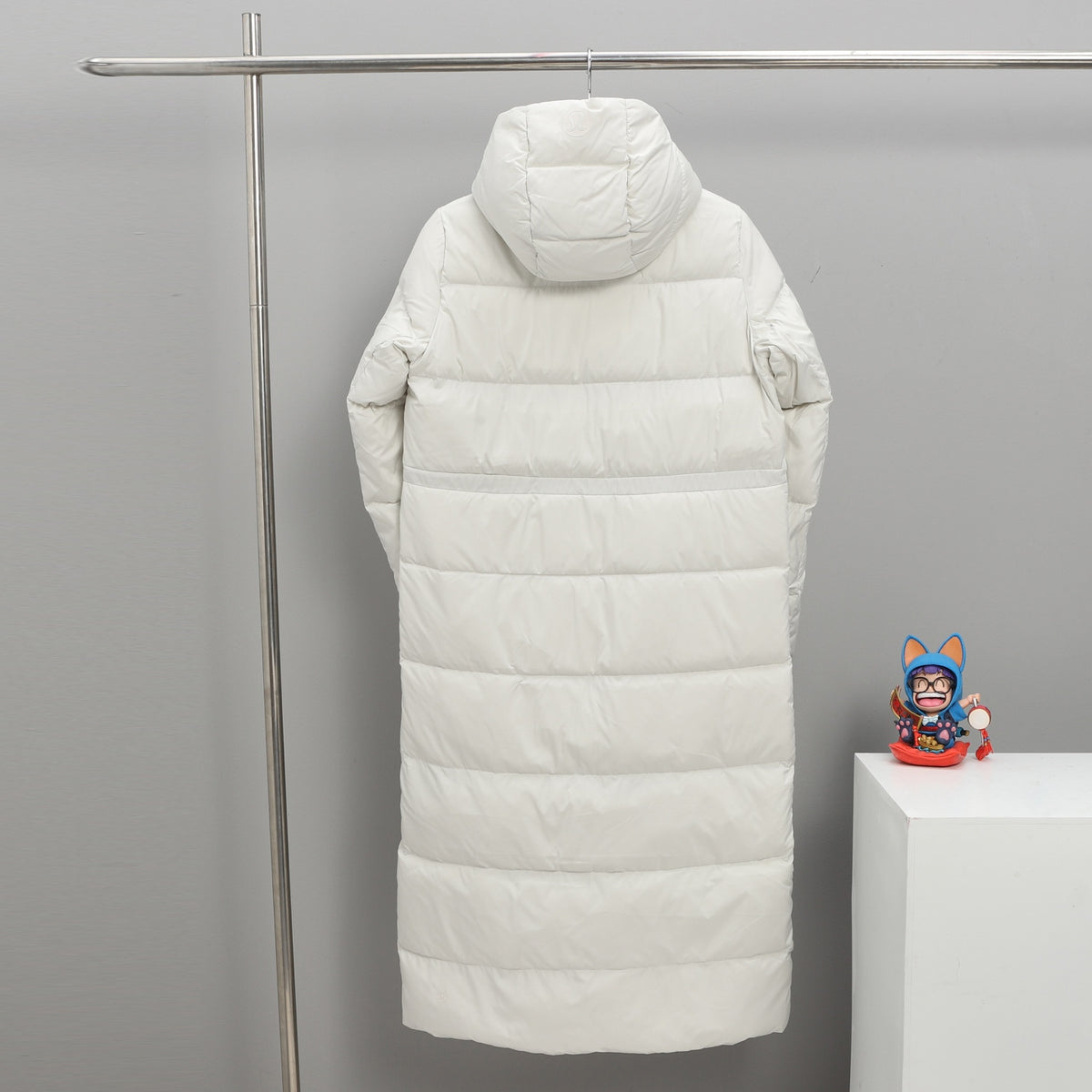 lululemon Women's Wunder Puff Water-Repellent Long Down Parka in White