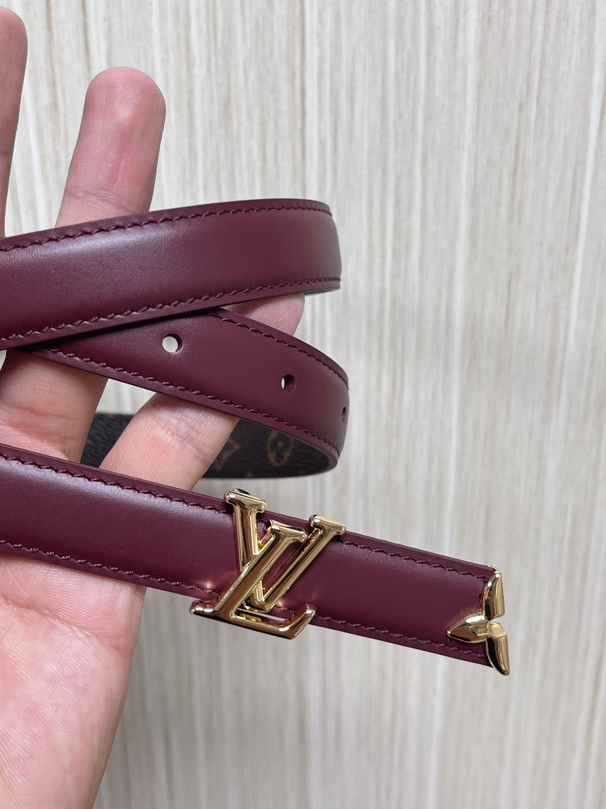 Louis Vuitton Pretty LV 20MM Reversible Belt Burgundy Monogram