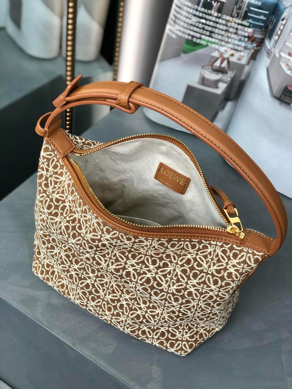 Borsa Loewe