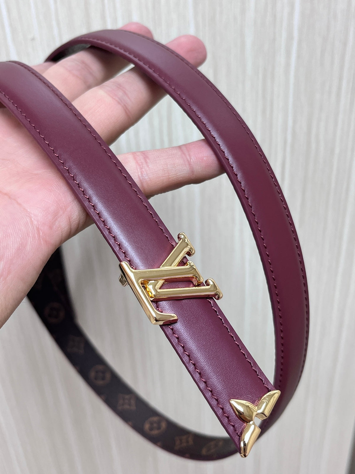 Louis Vuitton Pretty LV 20MM Reversible Belt Burgundy Monogram