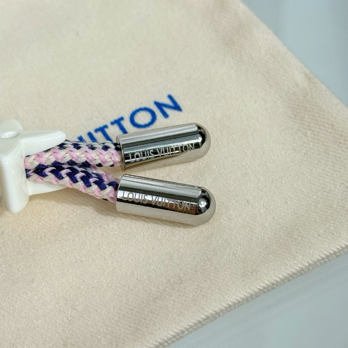 LV Porte-Clés Charm