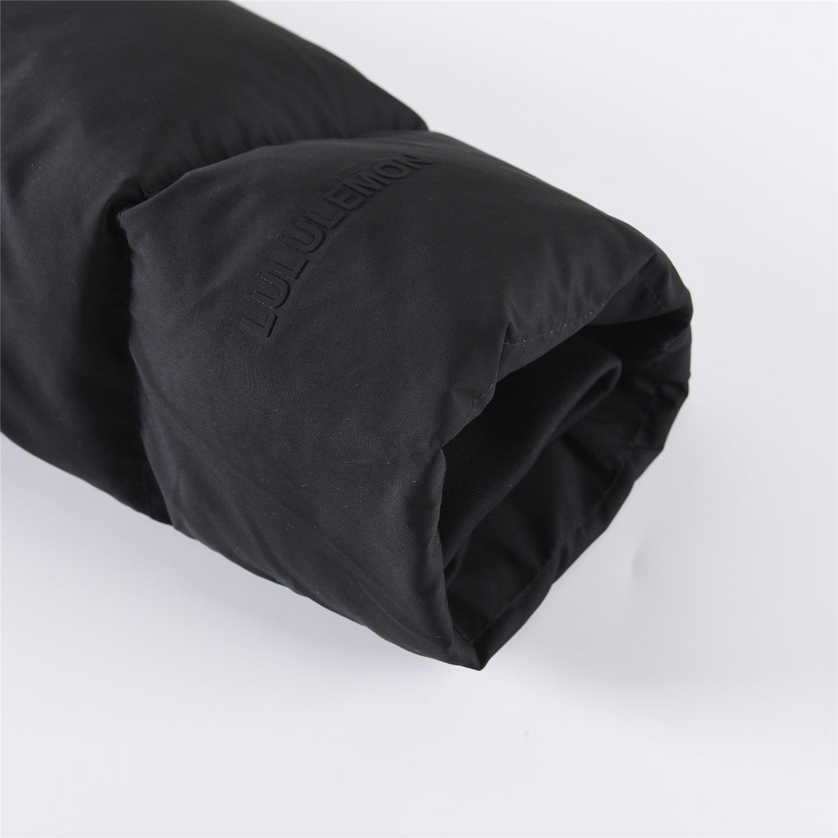 lululemon Women's Wunder Puff Water-Repellent Cropped Down Jacket in Black