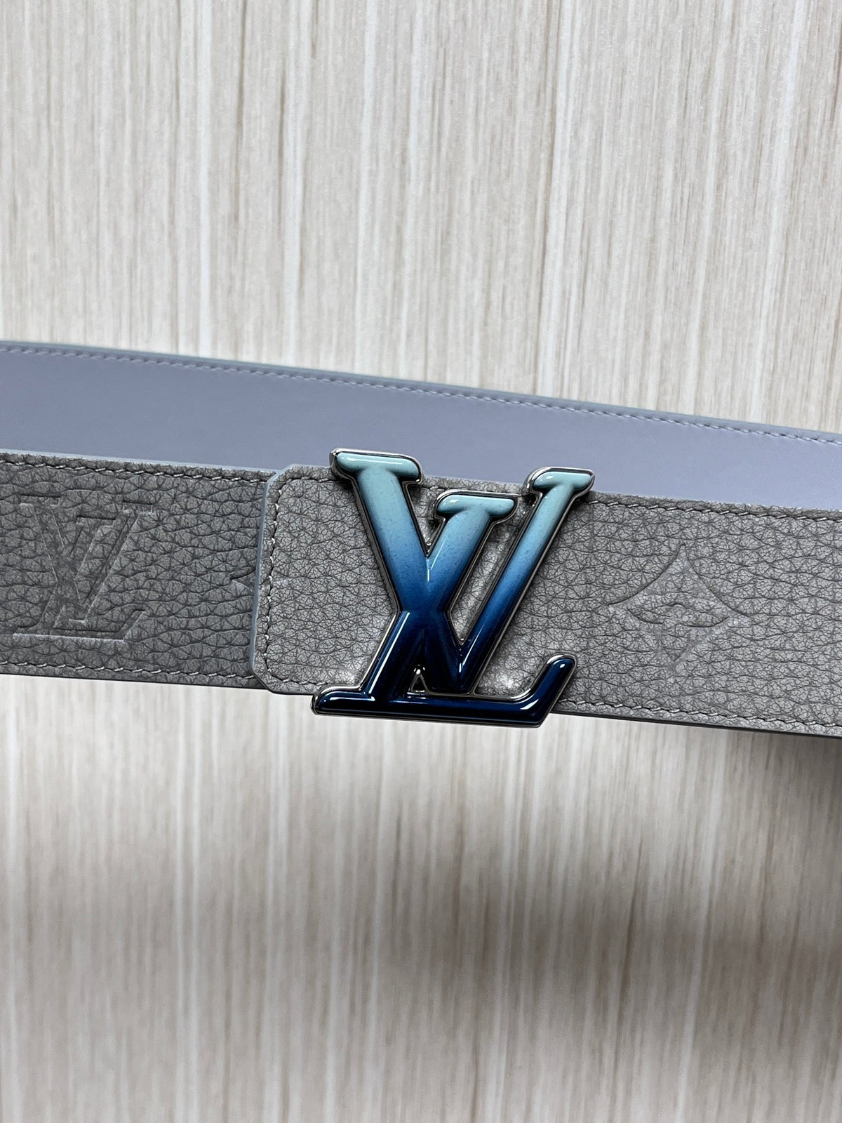 Louis Vuitton LV Initiales 40MM Belt Grey Blue