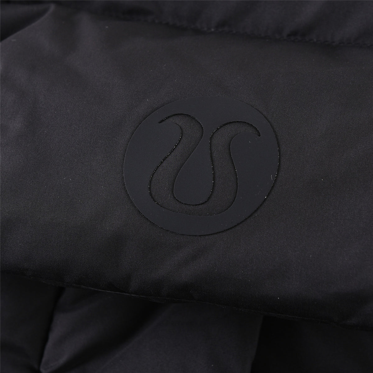 lululemon Women's Wunder Puff Water-Repellent Down Puffer Jacket in Black