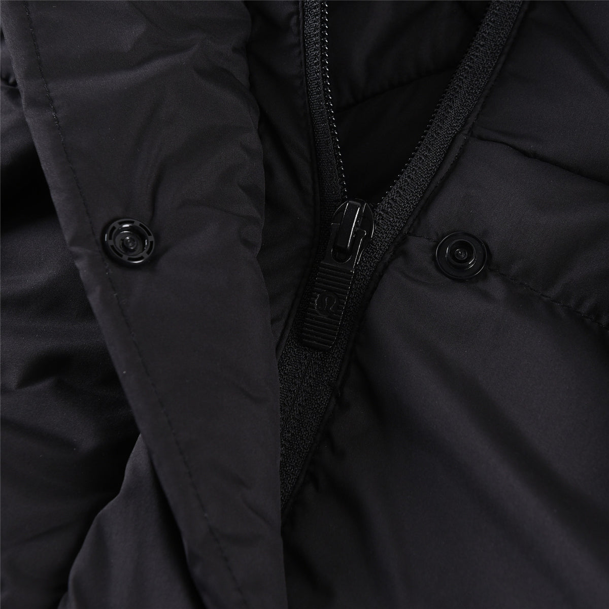 lululemon Women's Wunder Puff Water-Repellent Down Puffer Jacket in Black