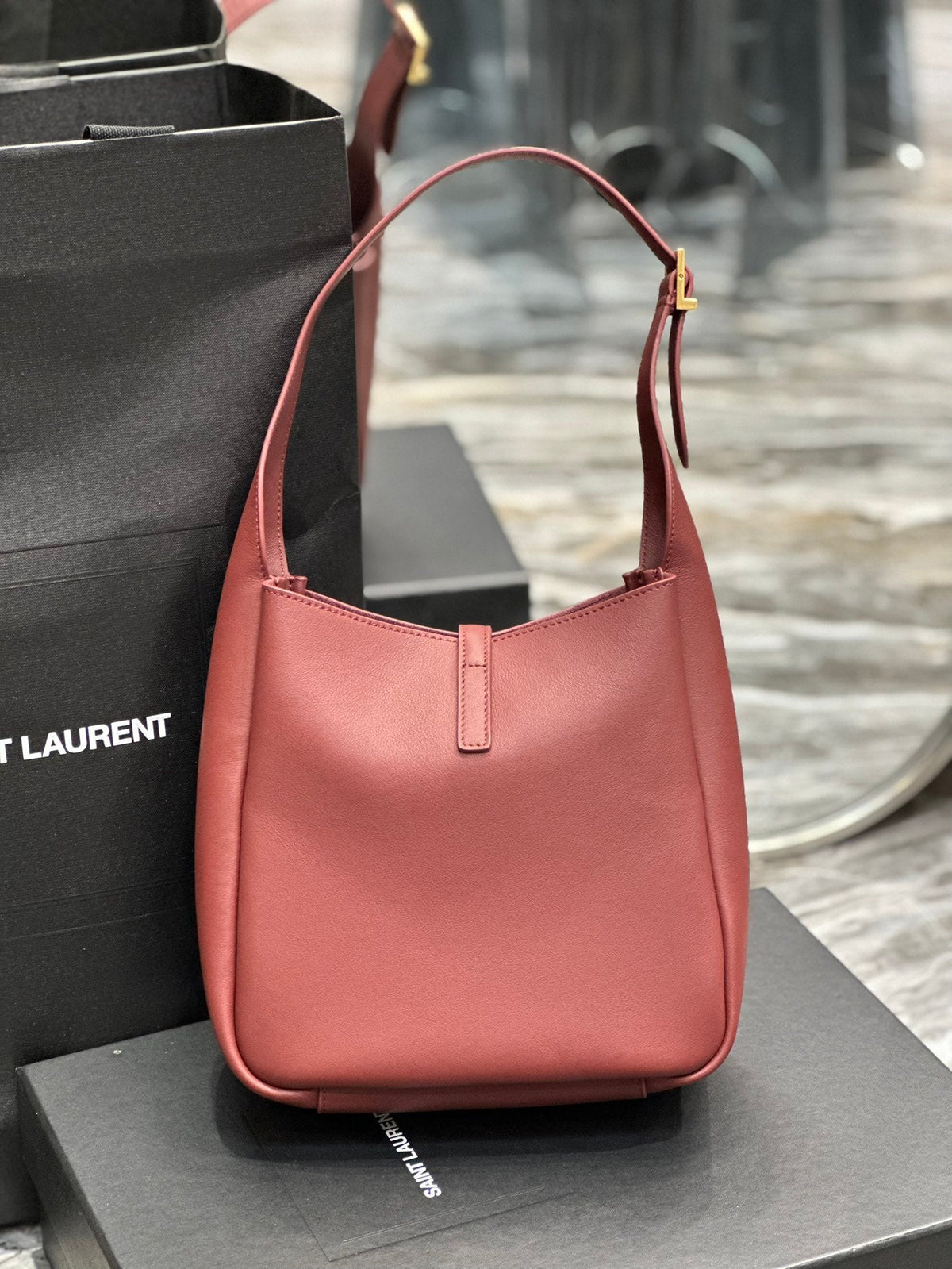 Borsa YSL