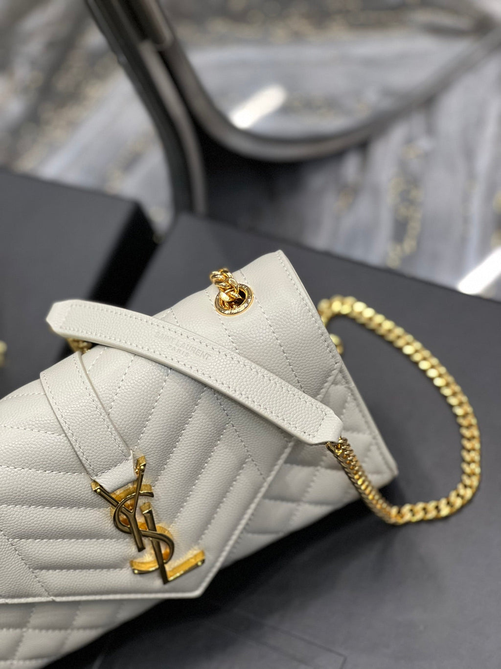 Borsa YSL