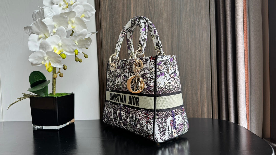 medium lady 24 multicolor flower embroidery