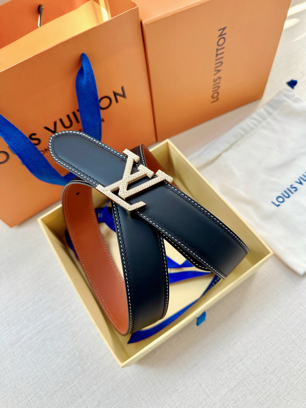Louis Vuitton LV Tilt 40MM Reversible Belt Navy Cognac