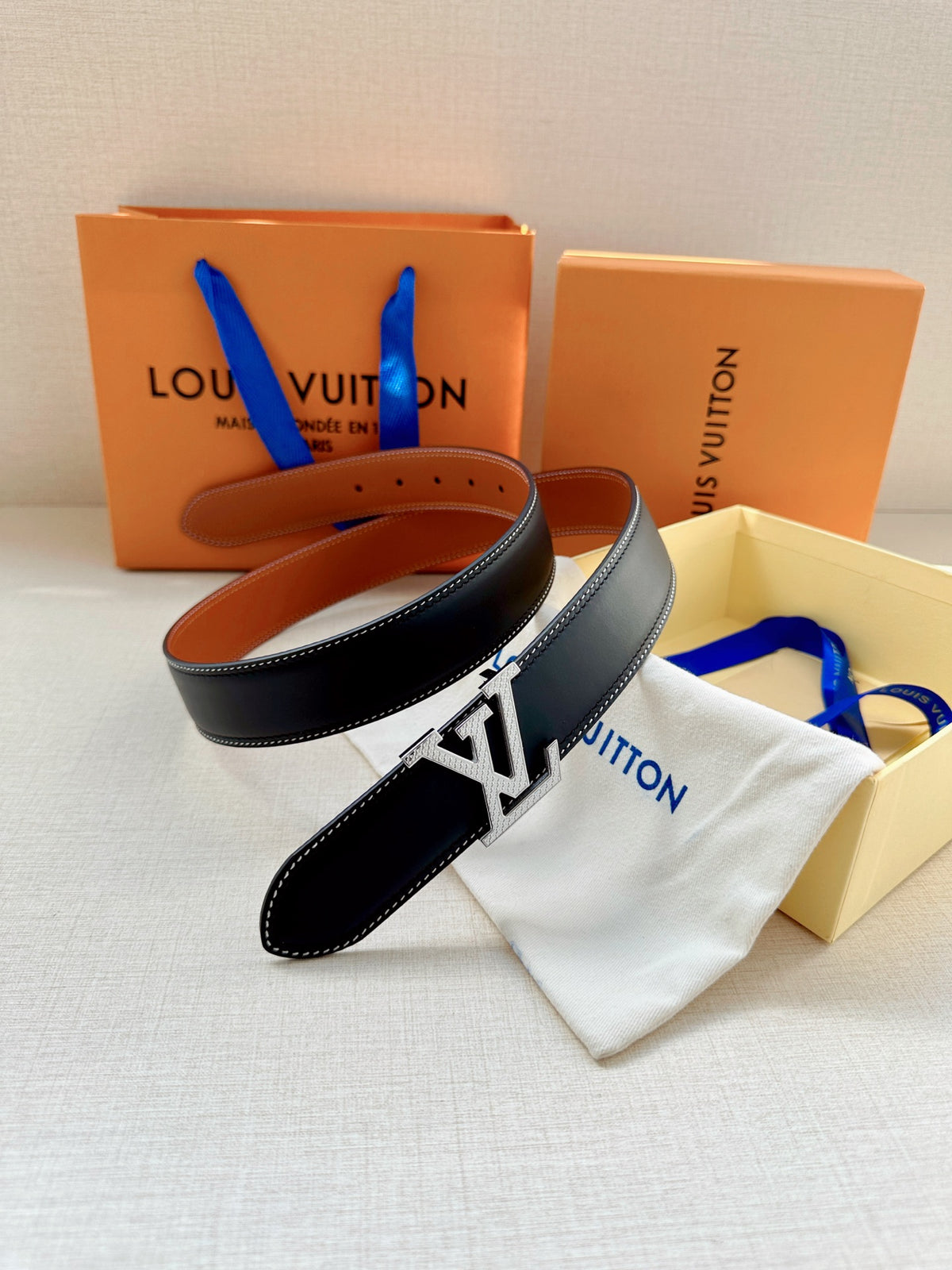 Louis Vuitton LV Tilt 40MM Reversible Belt Navy Cognac