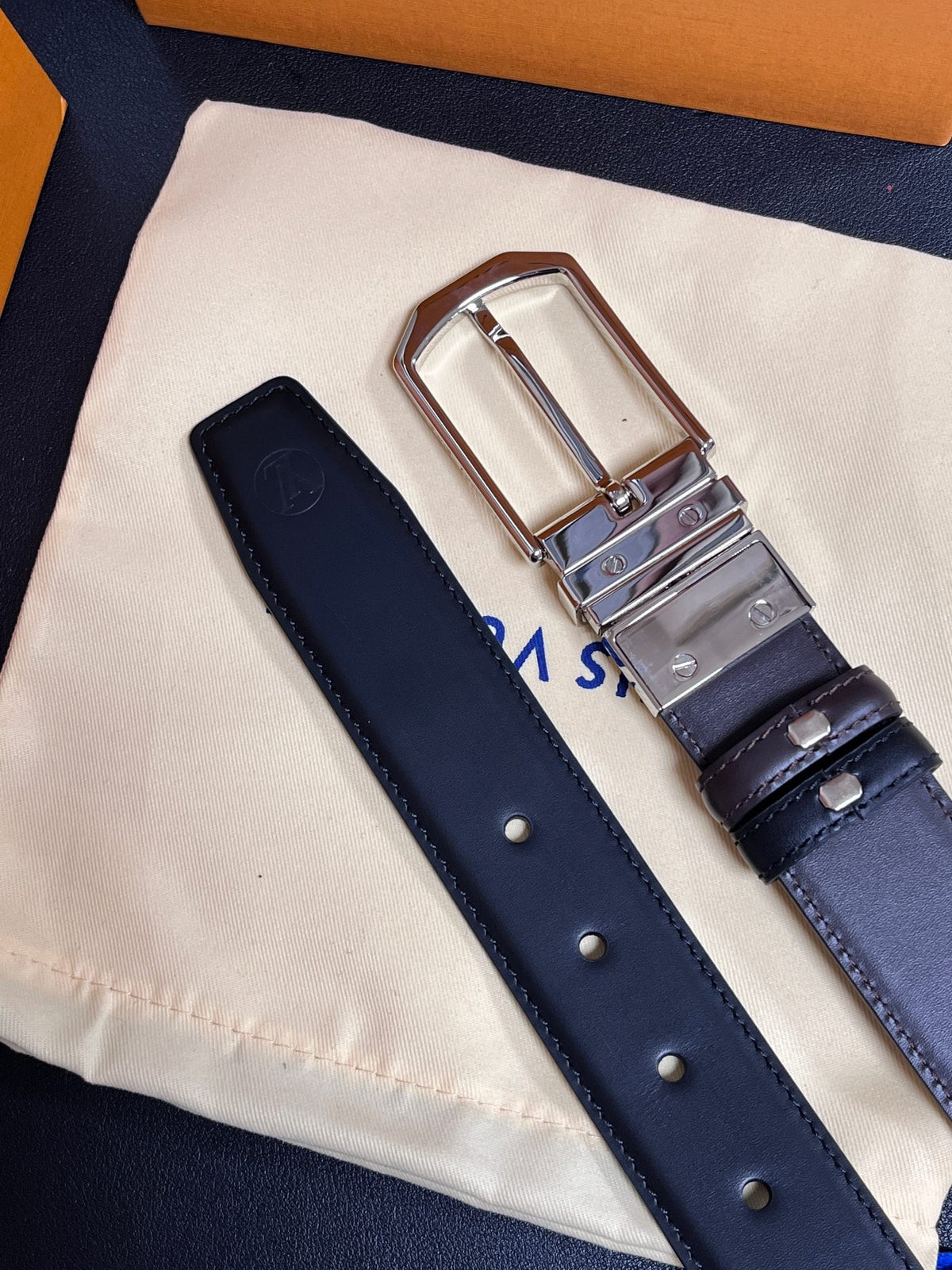 Louis Vuitton Pont Neuf Reversible Belt Smooth Leather 35MM
