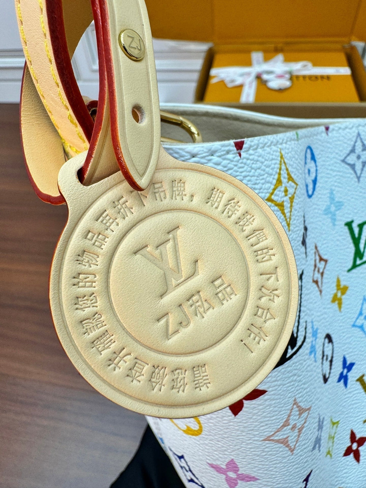 LV Bucket Bag 16cm White Multicolore Monogram Canvas 330426