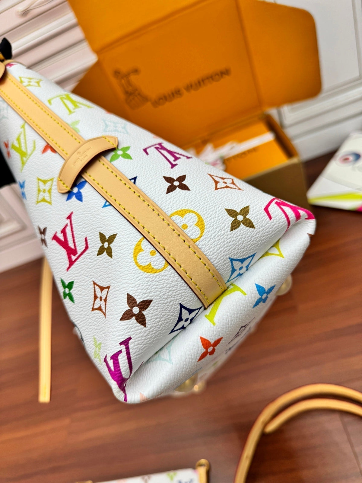 LV Bucket Bag White Multicolore Monogram Canvas 330790
