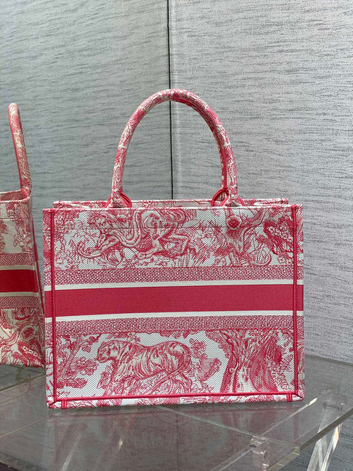 medium dioriviera book tote 36 red tiger embroidery canvas