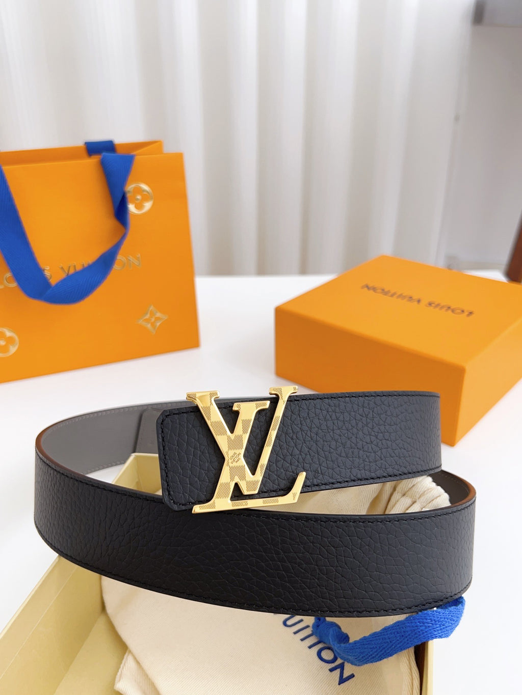 Louis Vuitton LV Initiales 40mm Reversible Belt Taurillon