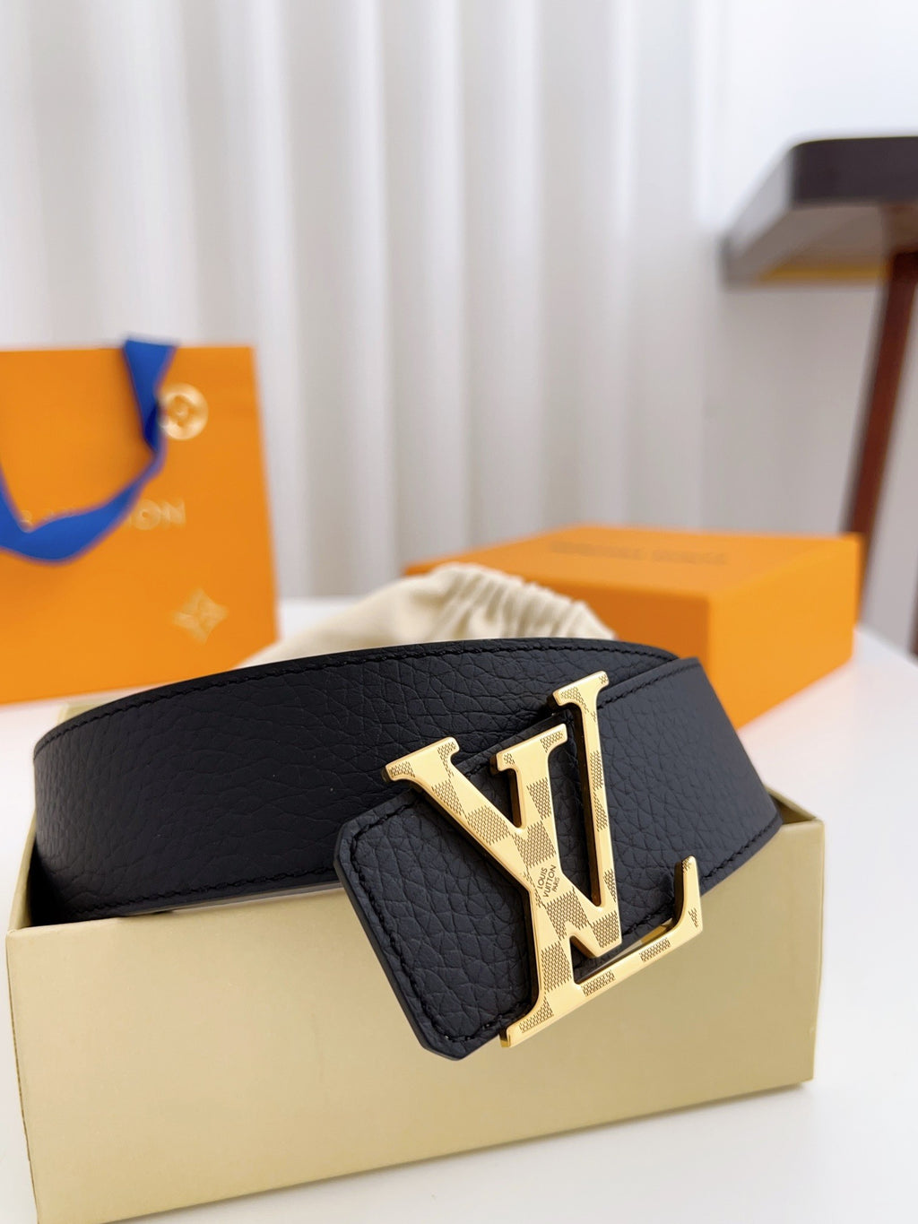 Louis Vuitton LV Initiales 40mm Reversible Belt Taurillon