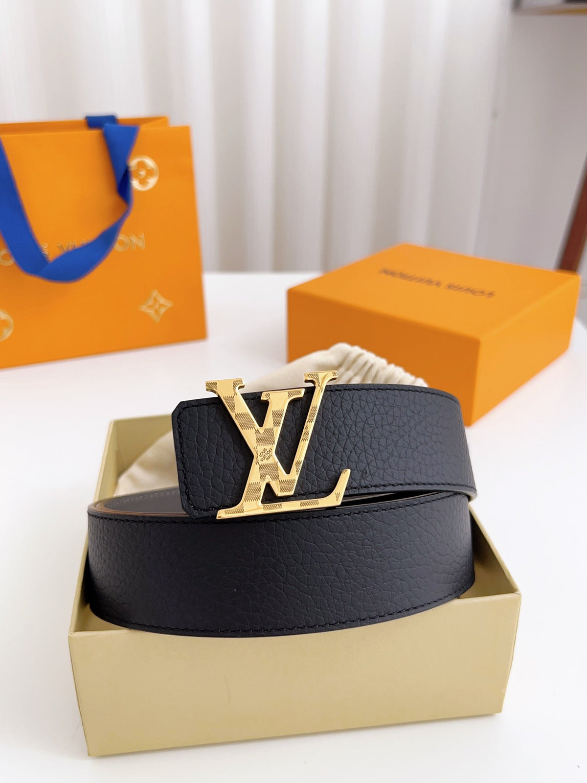 Louis Vuitton LV Initiales 40mm Reversible Belt Taurillon