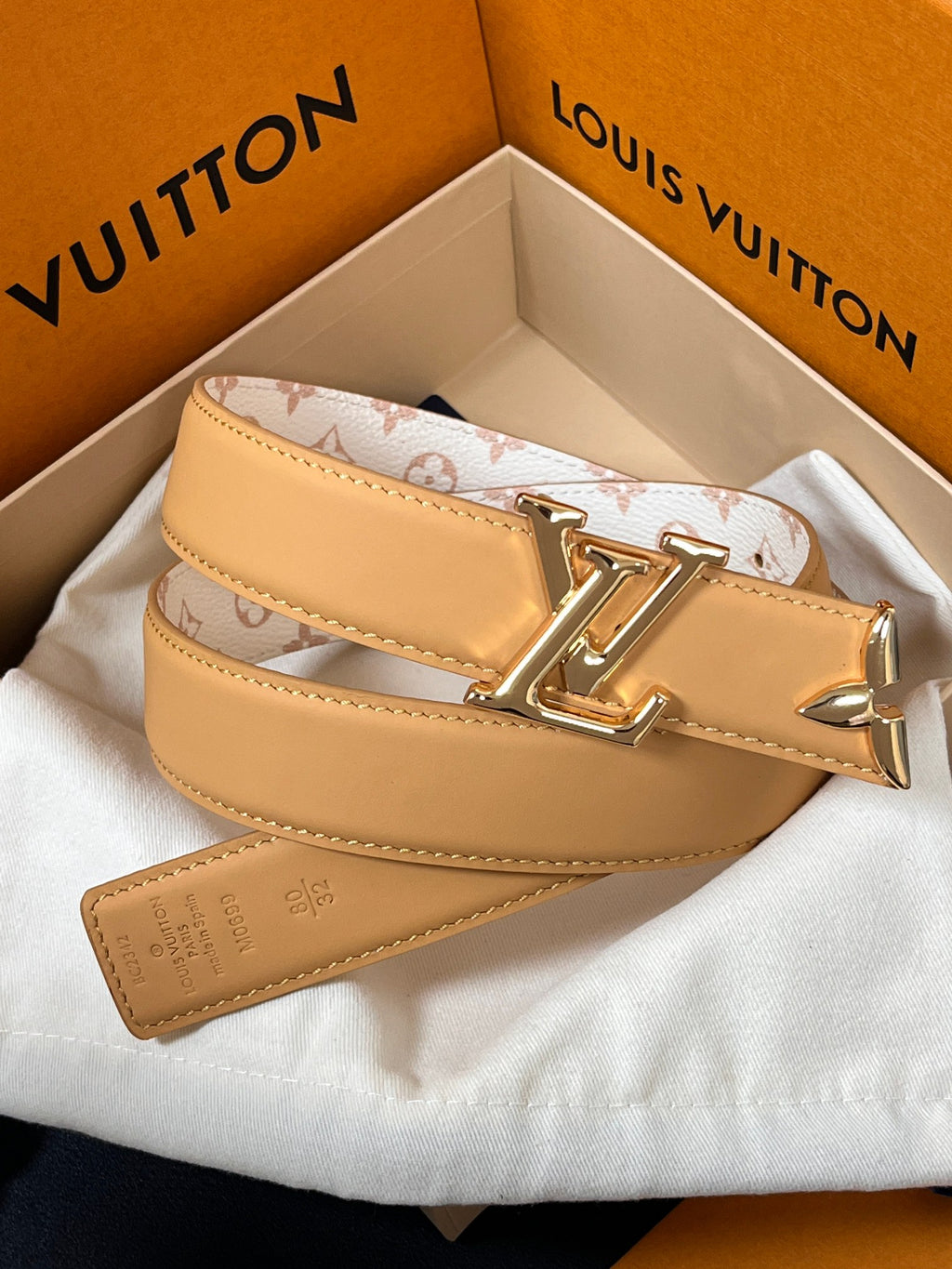 Louis Vuitton Pretty LV 30MM Reversible Belt