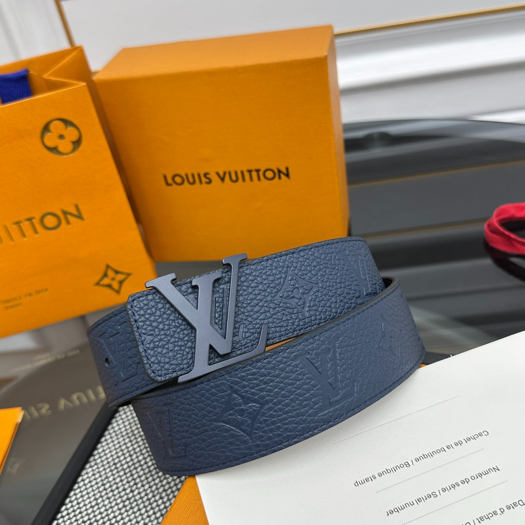 Louis Vuitton LV Initiales Taurillon 40mm Reversible Belt