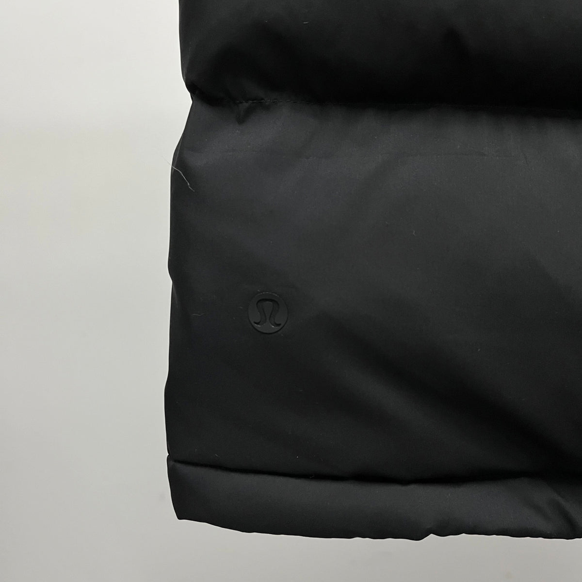 lululemon Women's Wunder Puff Water-Repellent Cropped Down Vest in Black