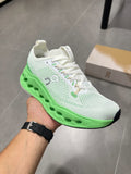 On Cloudsurfer Max Ivory / Honeydew