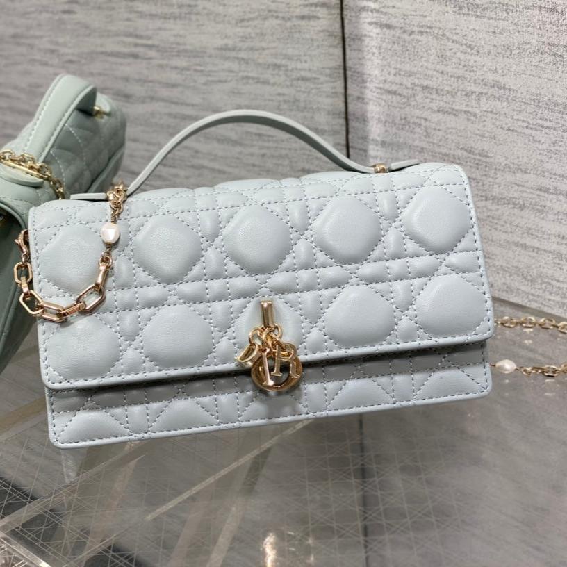 my cd mini 21 light cloud blue lambskin