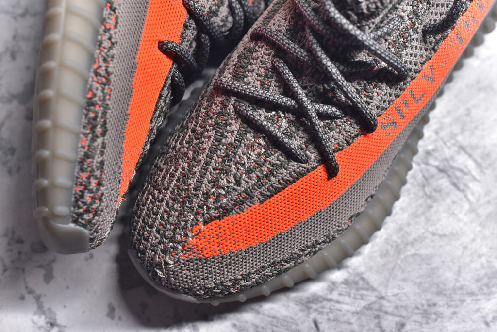 Yeezy 350 v2 01