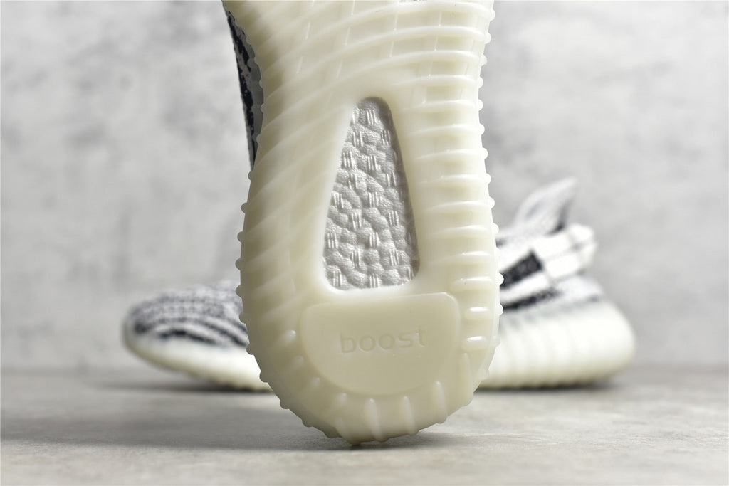 Yeezy 350 v2 23