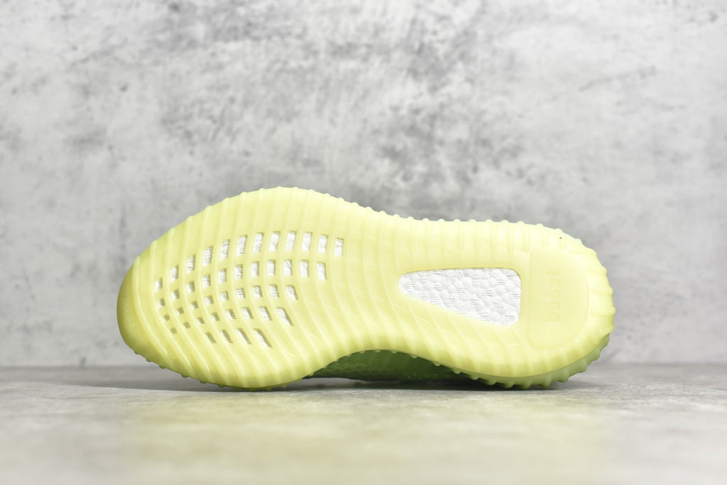 Yeezy 350 v2 18
