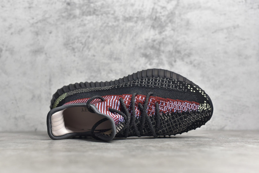 Yeezy 350 v2 14