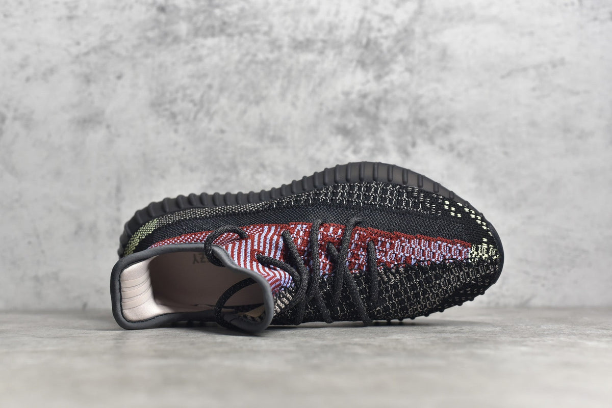 Yeezy 350 v2 14