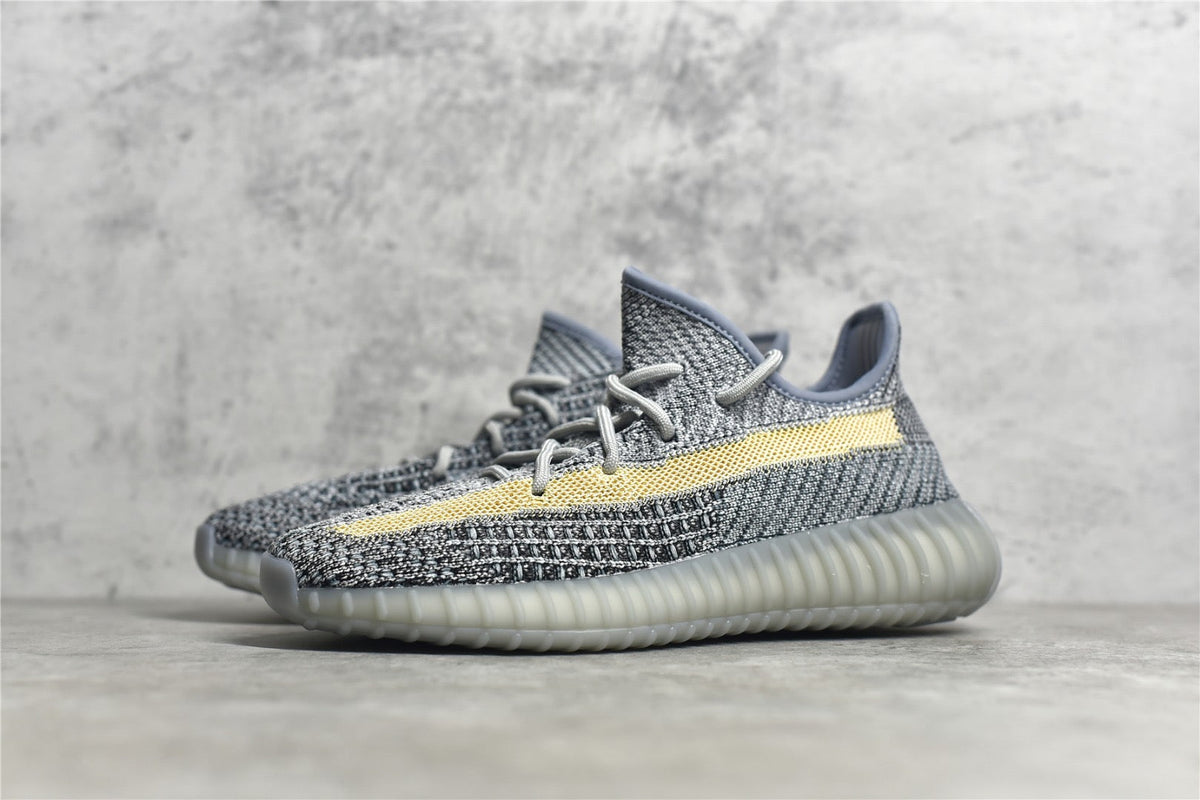 Yeezy 350 v2 12