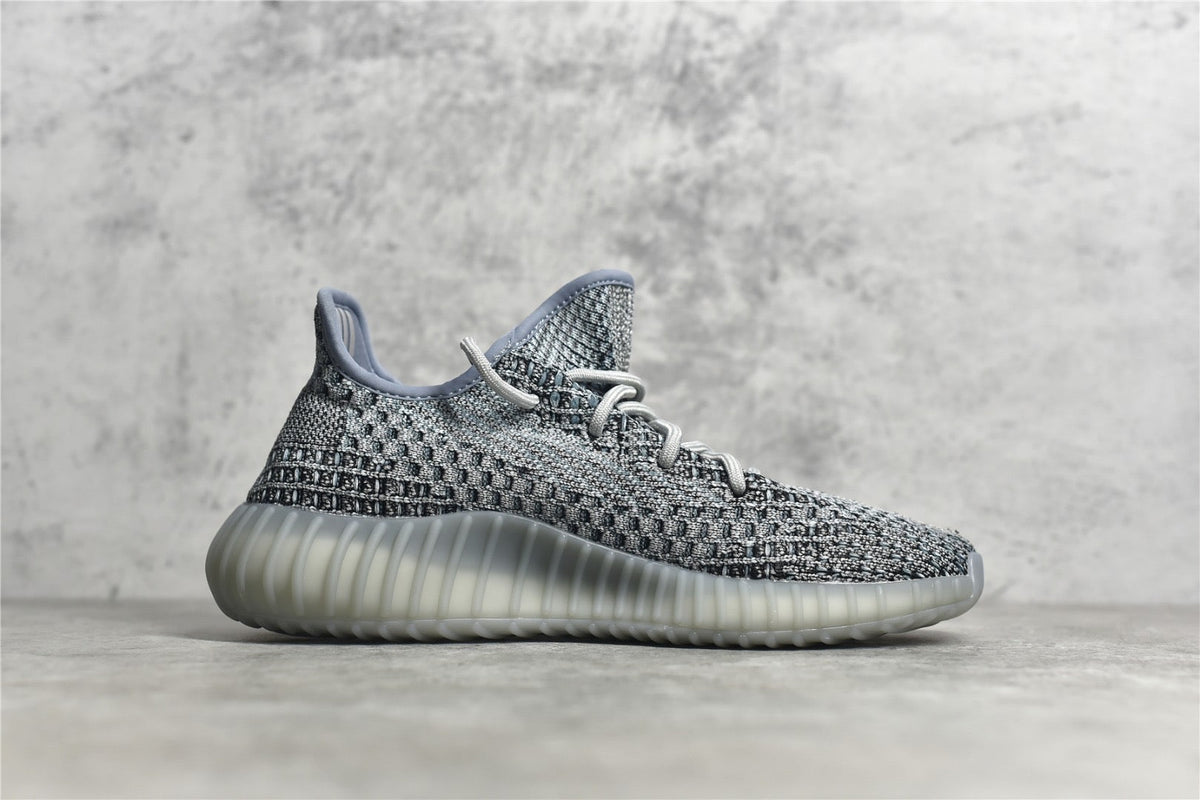 Yeezy 350 v2 12