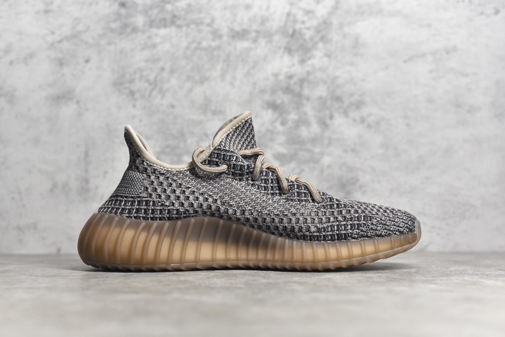 Yeezy 350 v2 11