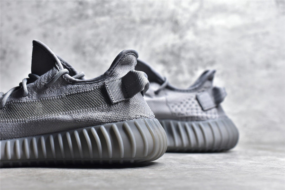 Yeezy 350 v2 10