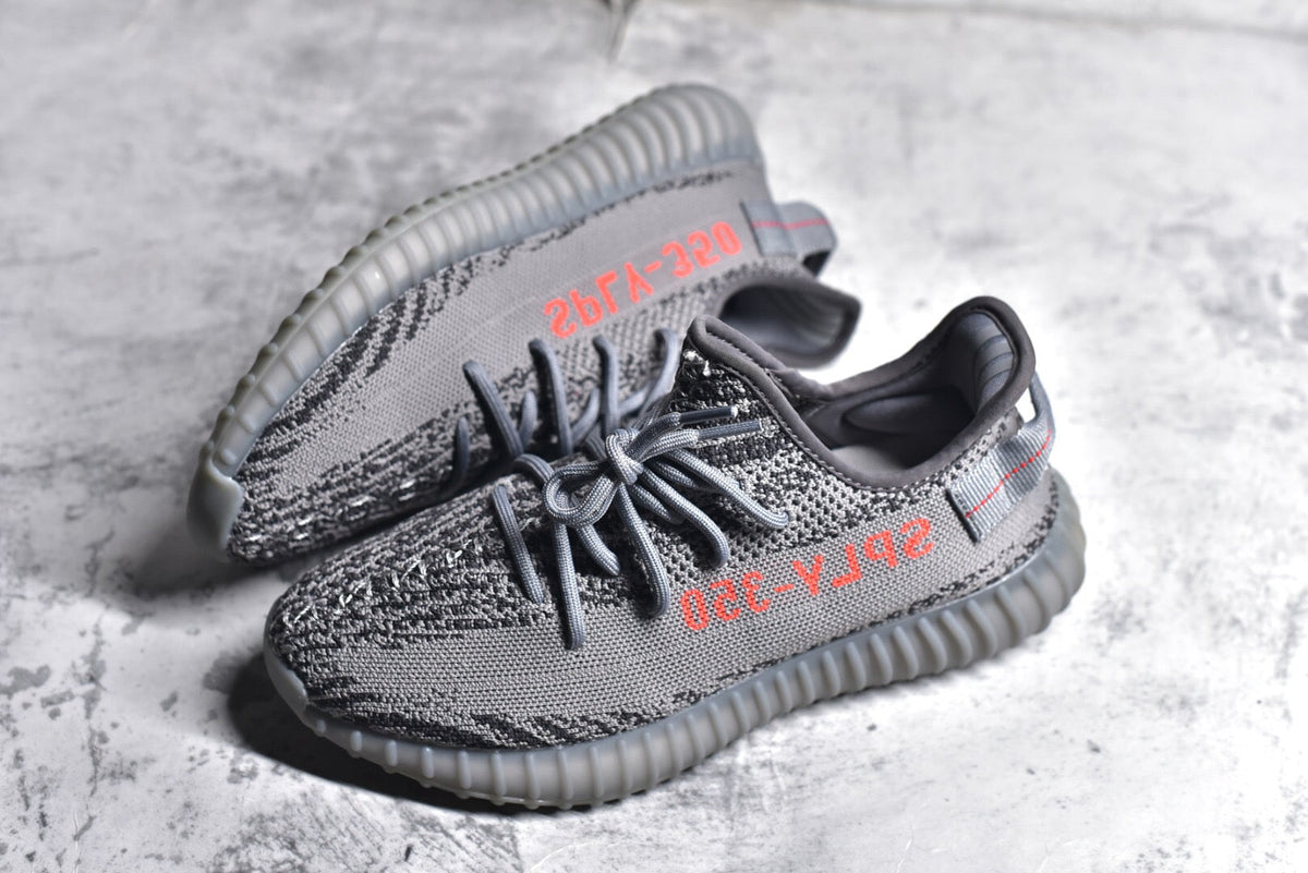 Yeezy 350 v2 05