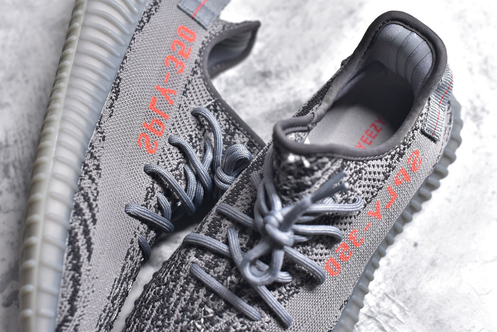 Yeezy 350 v2 05