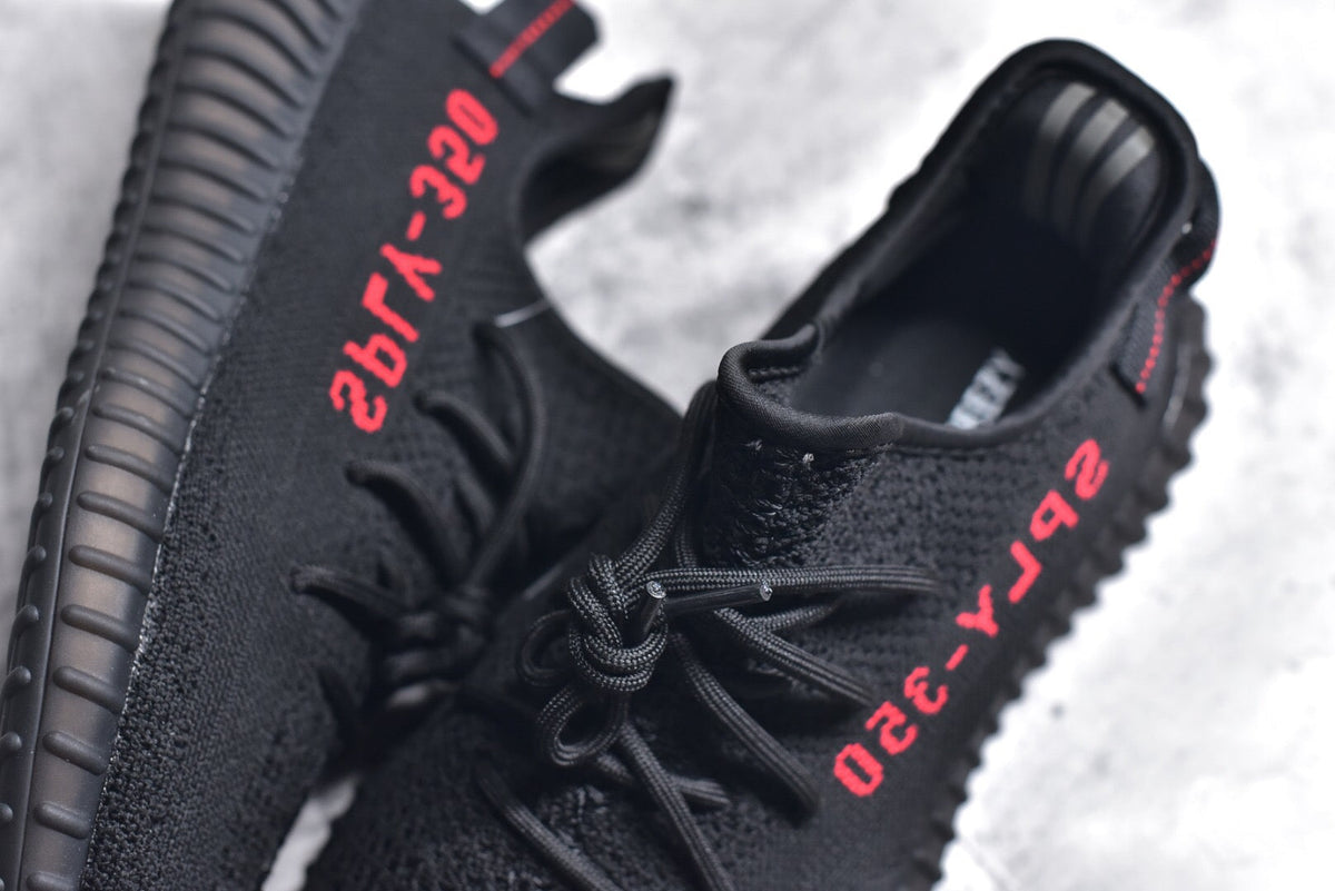 Yeezy 350 v2 04