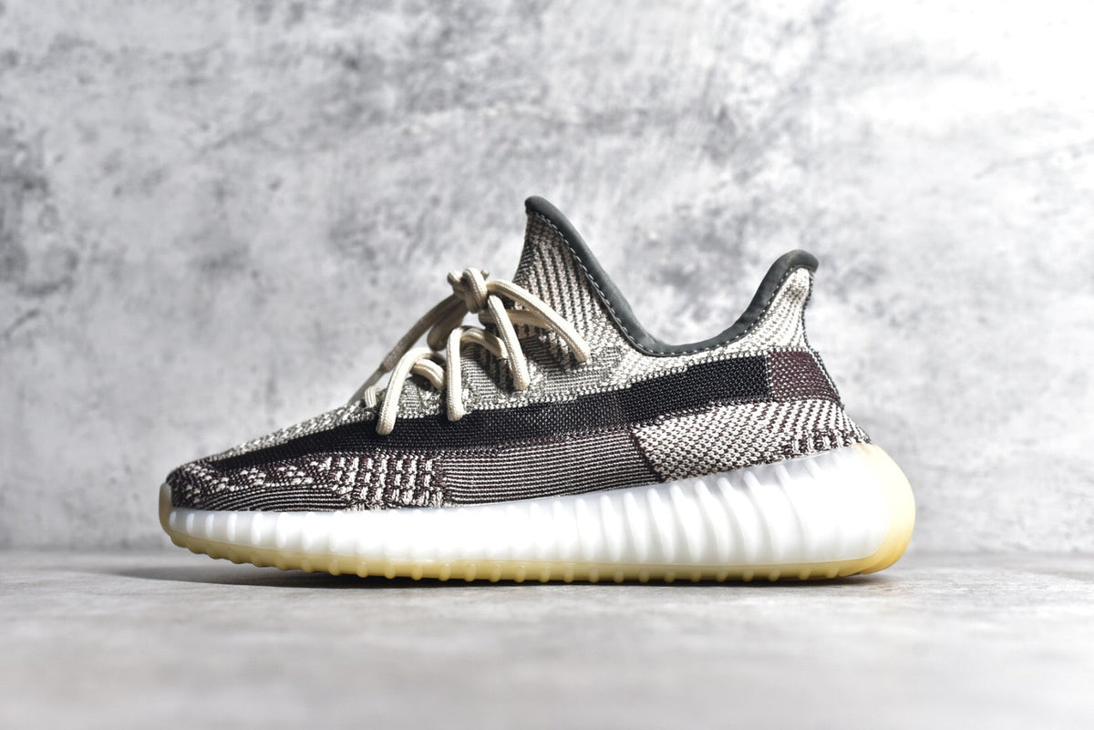 Yeezy 350 v2 03