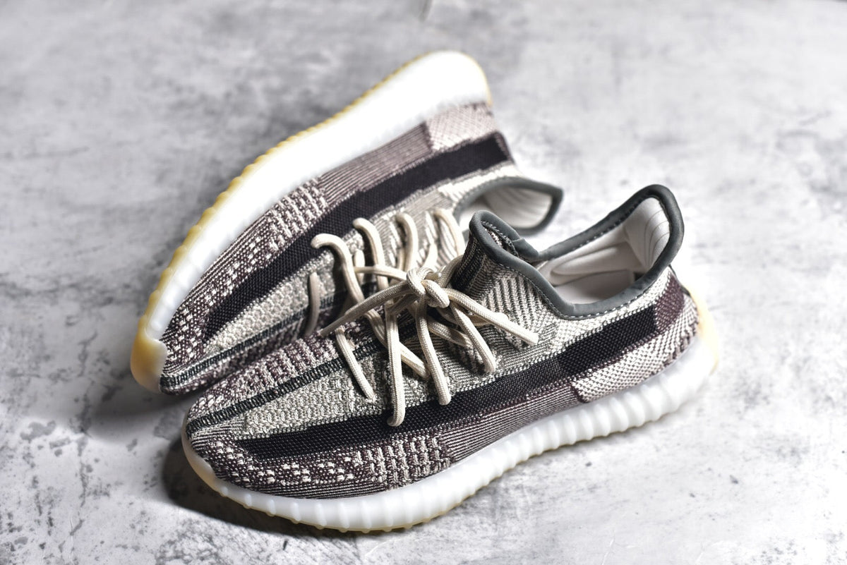 Yeezy 350 v2 03