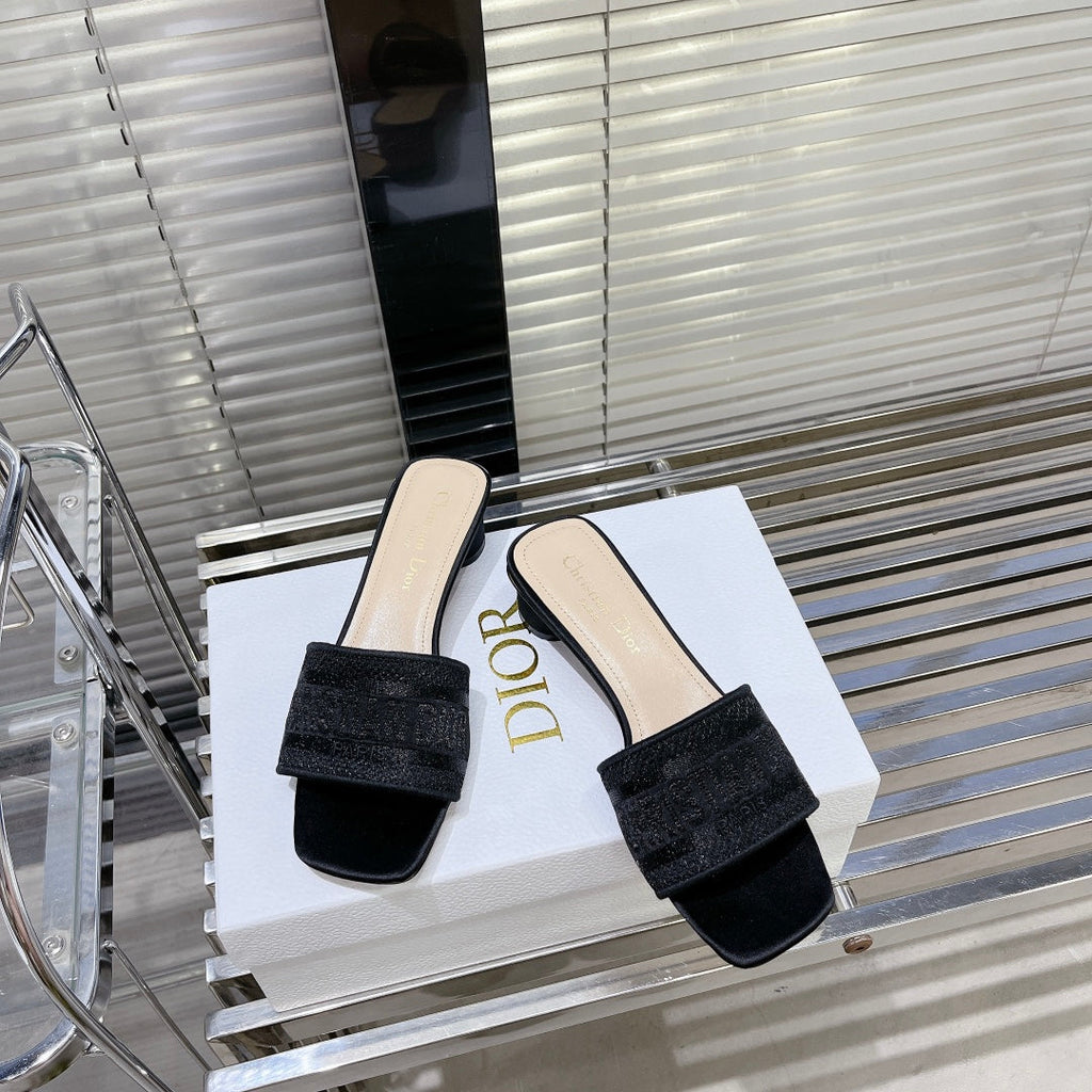 Christian Dior total black