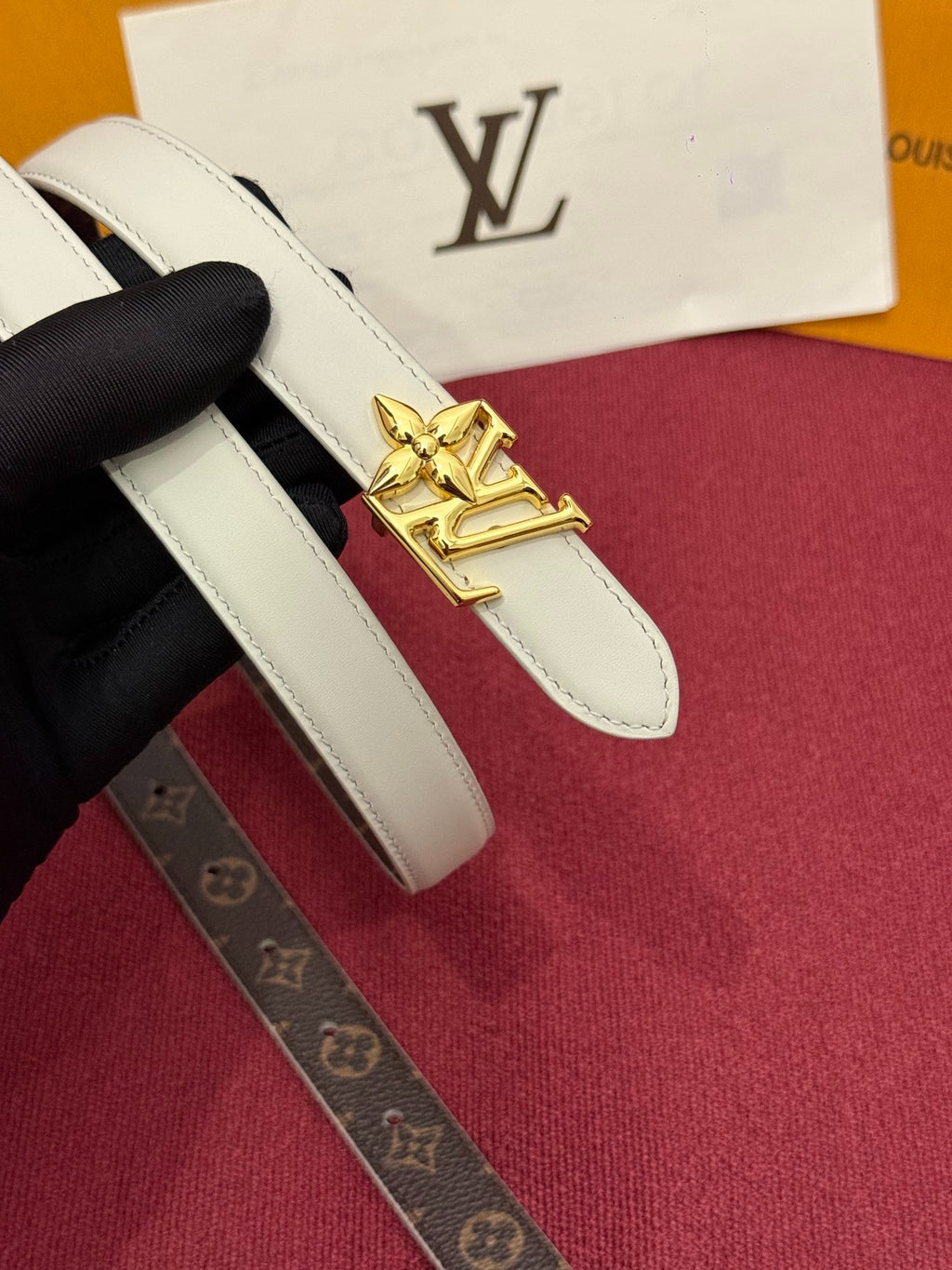 Louis Vuitton Pretty LV 20MM Reversible Belt Monogram Beige