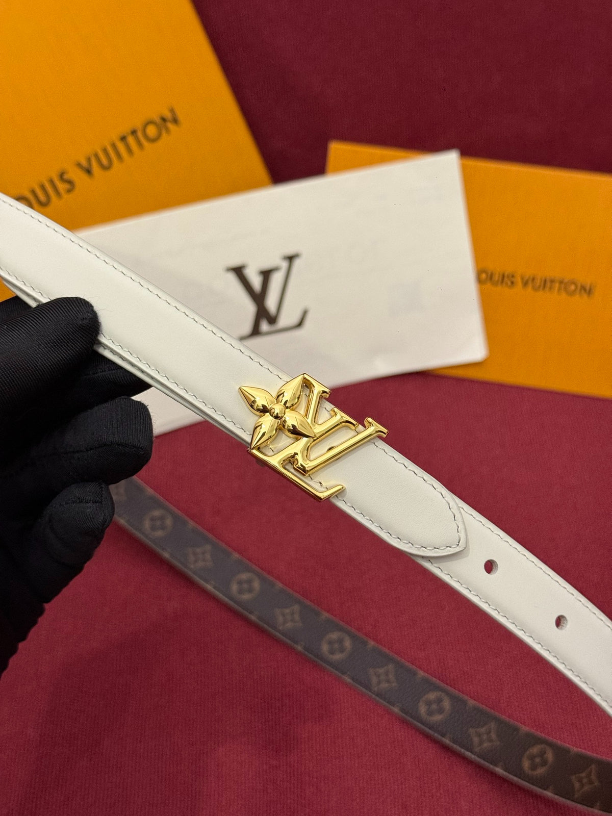 Louis Vuitton Pretty LV 20MM Reversible Belt Monogram Beige