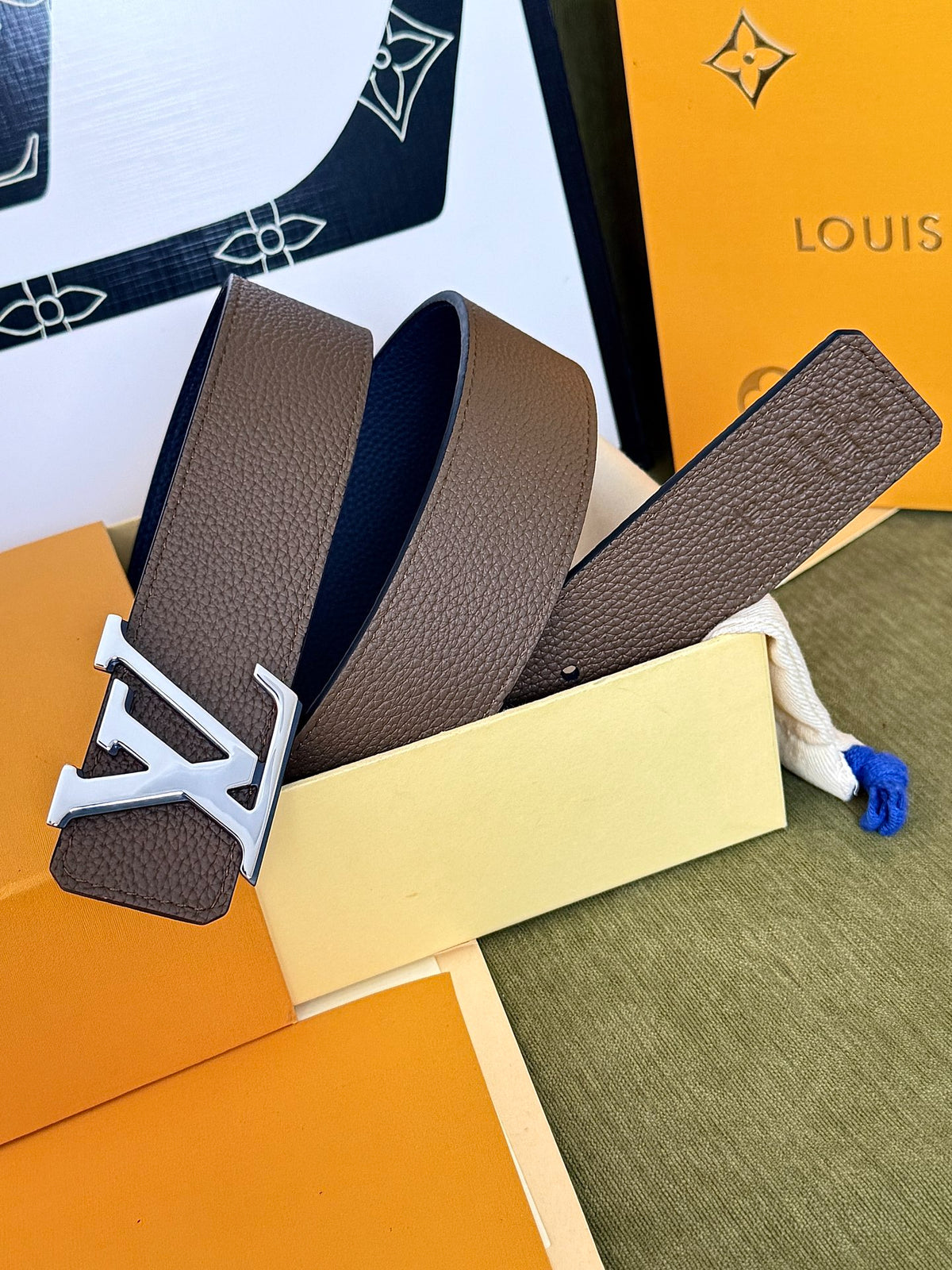 Louis Vuitton LV Initiales 40MM Reversible Belt Khaki Taupe