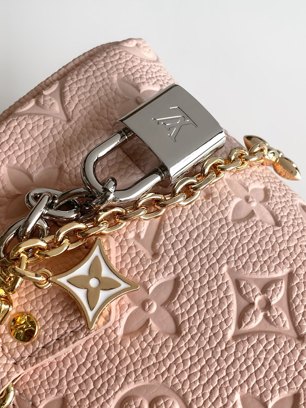 LV M27107 Nano Speedy Bag 10 Pearl Pink Monogram in Leather 278113