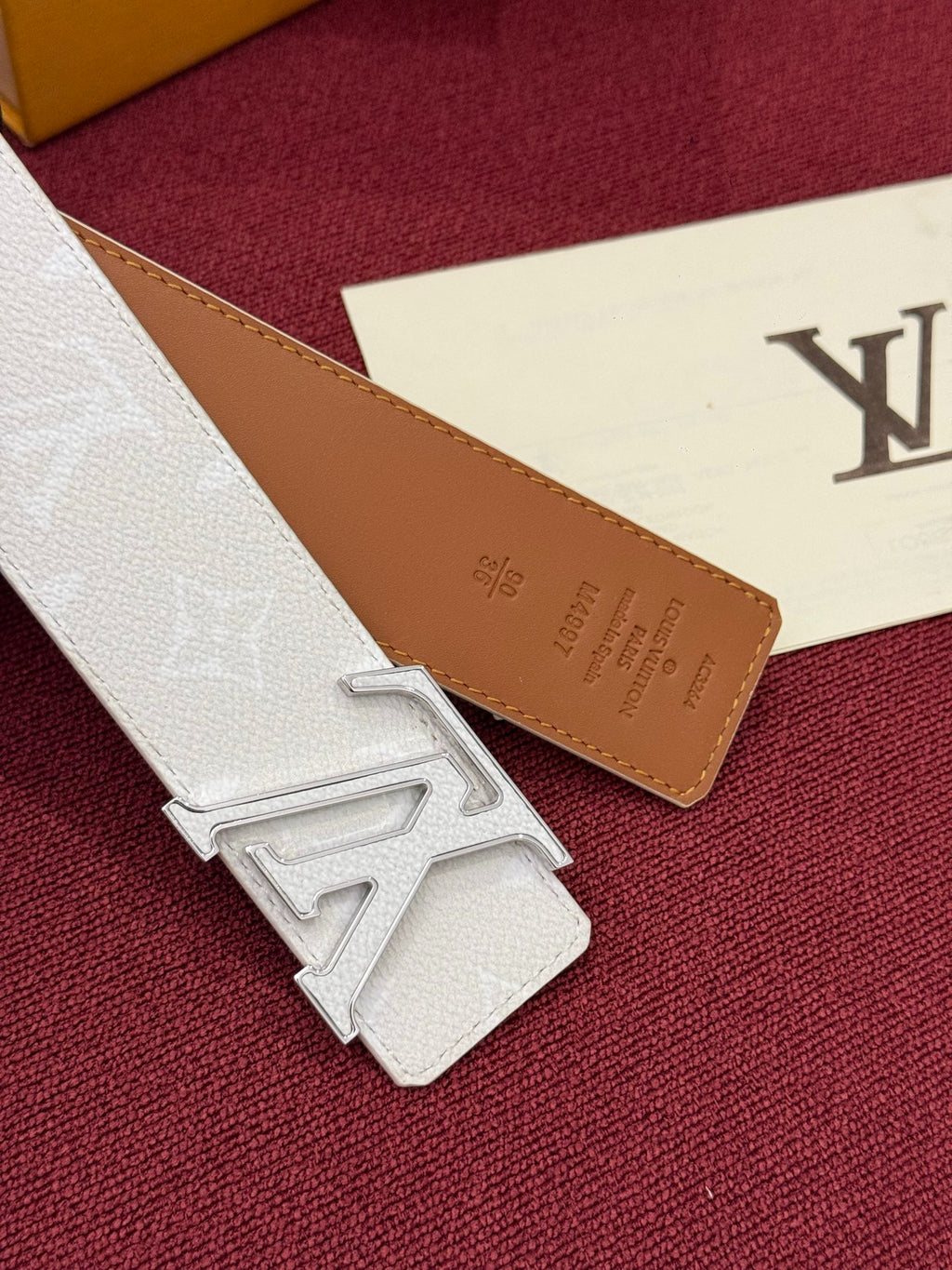 Louis Vuitton LV Initials Monogram Reflective 40MM Reversible Belt White