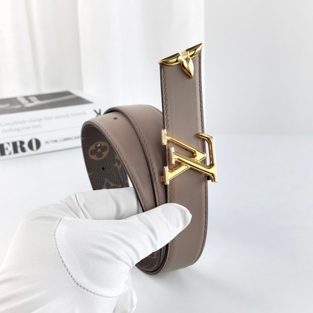 Louis Vuitton Pretty LV 30mm Reversible Belt