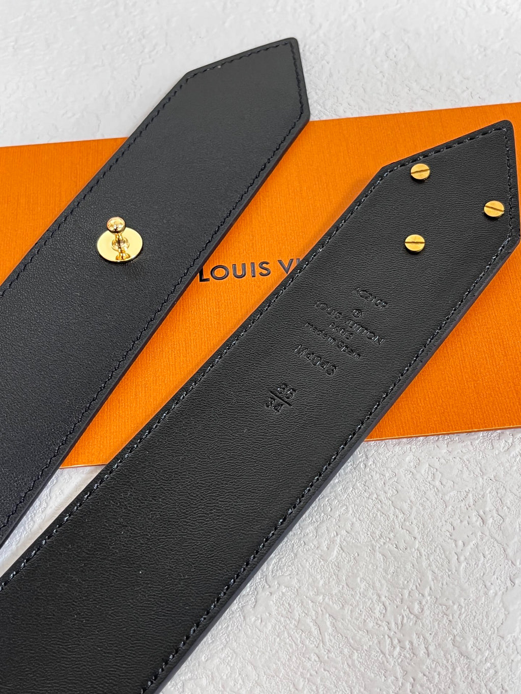 Louis Vuitton Tie The Knot 45MM Belt Smooth Leather Black