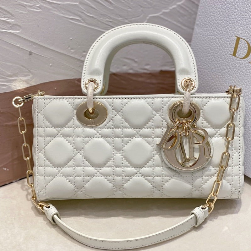 SMALL LADY D-JOY 22 WHITE SHEEPSKIN