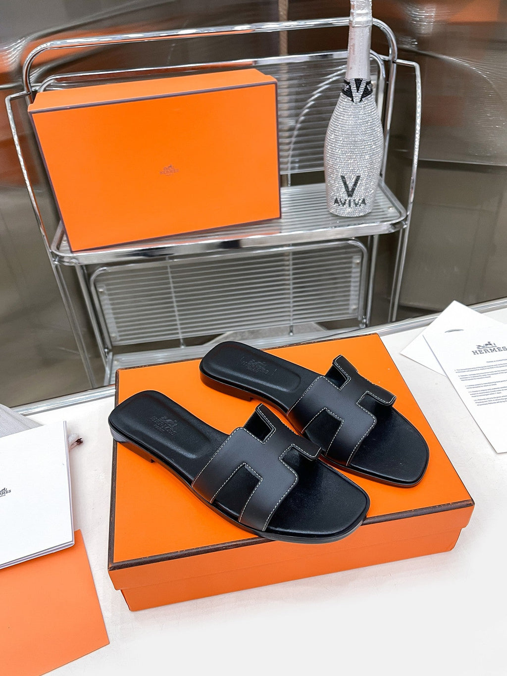 Hermes black